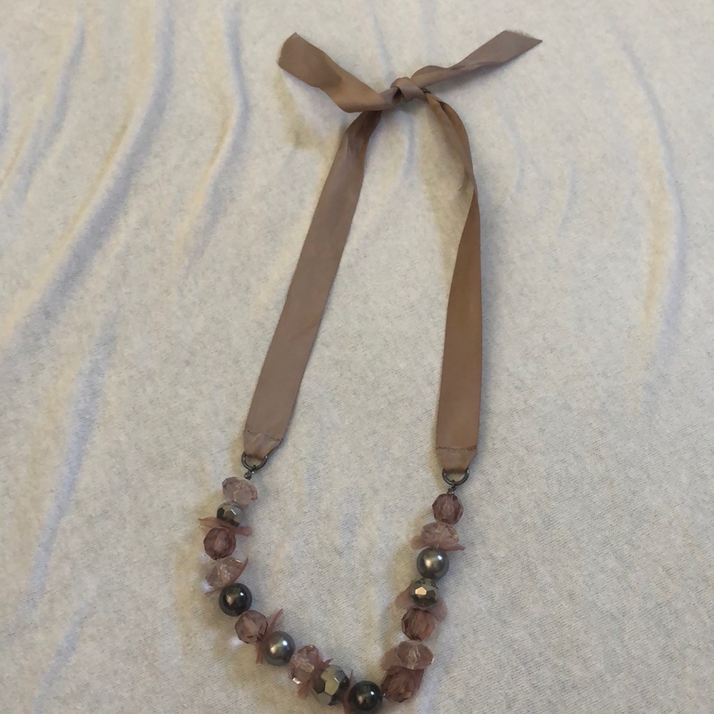 Ribbon necklace